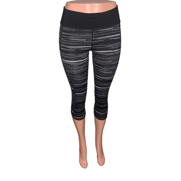 Betsy Johnson Women Leggings Size M Abstract Black and Gray Print - Picture 1 of 9